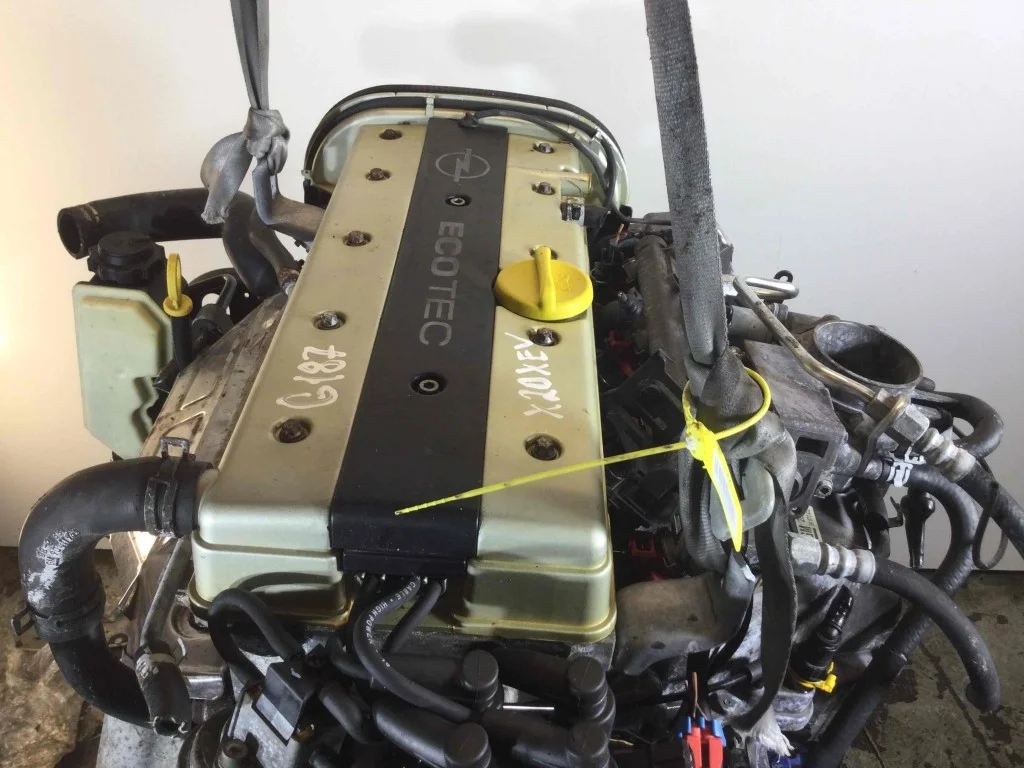 Opel 2.0L X20XEV Engine